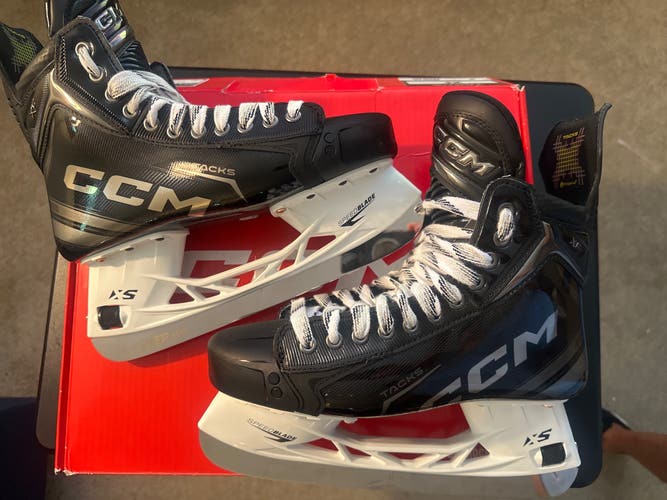2024 CCM Tacks XF Hockey Skates 9 (New)