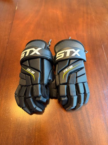 STX Stallion 200 Lacrosse Gloves (Used)