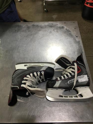 Used Ccm Vapor X30 Junior 03 Ice Hockey Skates 11605-s000168366