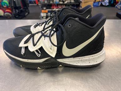 Used Nike Senior 17 Basketball Shoes 11339-s000167910