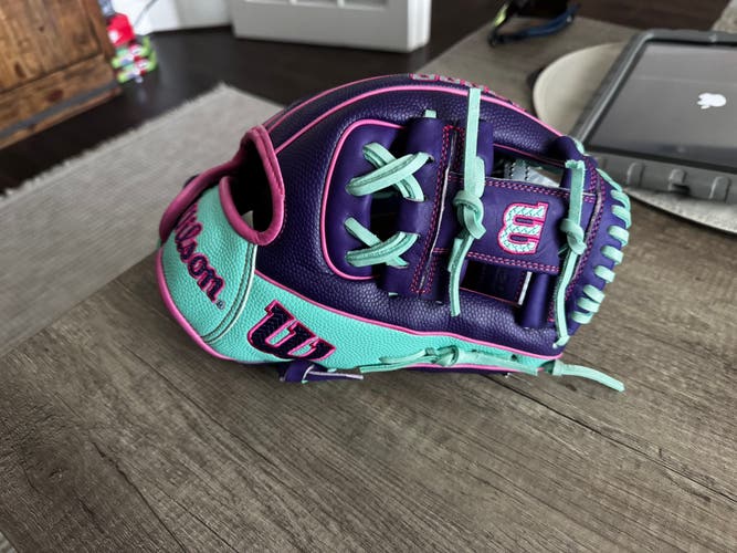 Wilson A2000 DP15 RH Baseball Glove 11.5" (New)