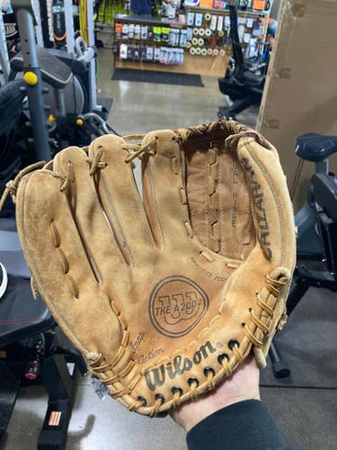 Used Wilson The A2002 12 1 2" Fielders Gloves 11605-s000172154
