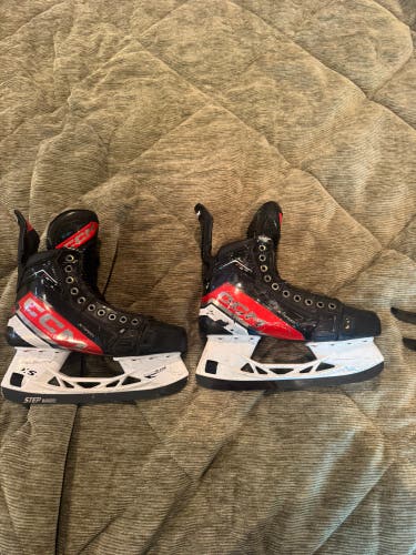 2023 CCM JetSpeed FT6 Pro Hockey Skates 8.5 (Used)