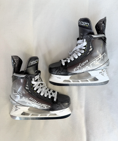 Bauer Vapor HyperLite Mens Pro Stock Size 9 FIT 1 (used)