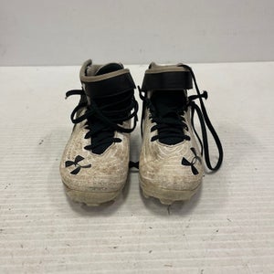 Used Under Armour Junior 03.5 Football Cleats 11860-s000271035