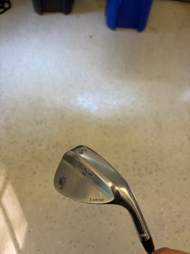 Men's Titleist BV Vokey Right Handed Wedge 54 Degree (Used)