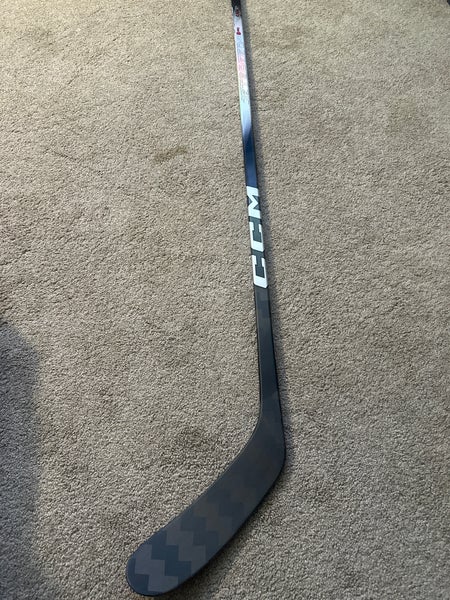 Intermediate CCM JetSpeed FT8 Pro Right Hand Hockey Stick
P28 +1/4 55 Flex (New)