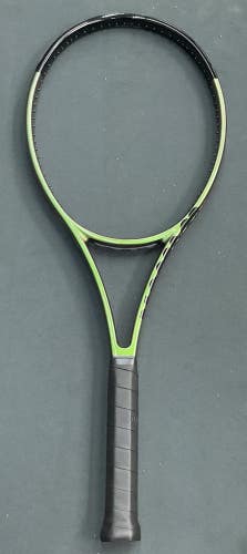 Wilson Blade H22 Karen Khachanov Mold 18x20 4 3/8