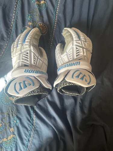 Warrior Evo V Lacrosse Gloves (New)