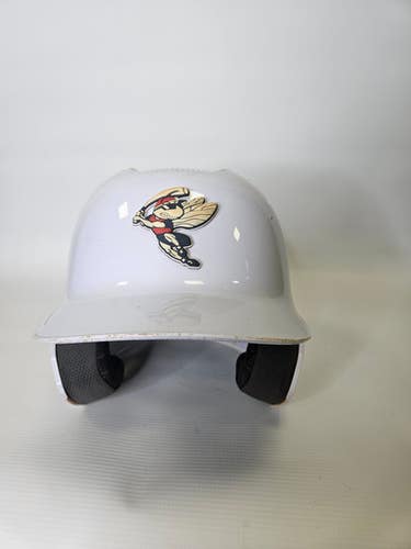 Used Evoshield White No Guard Sm Baseball And Softball Helmets 11850-s000011106