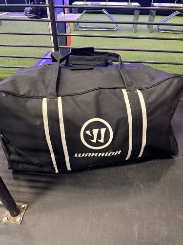 Warrior Bag 40"x20"x20" (Used)