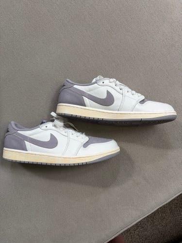 White Men's Size M 10.0 (W 11.0) Adult Air Jordan 1 Low Shoes (Used)