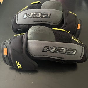 Senior Small CCM Tacks XF Pro Elbow Pads (Used)