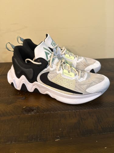 Men's Size 13.0 (W 14.0) Nike Giannis Immortality 2 Shoes (Used)