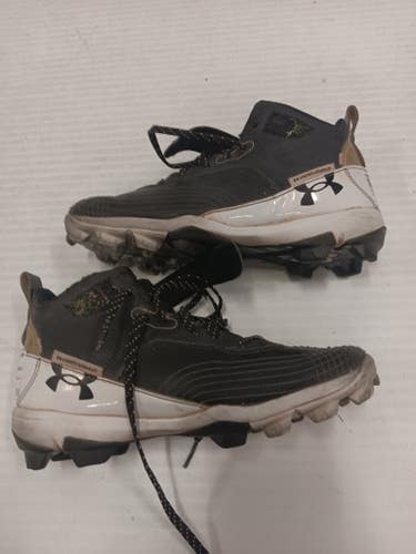 Used Under Armour Bh Junior 05 Baseball And Softball Cleats 11860-s000276396