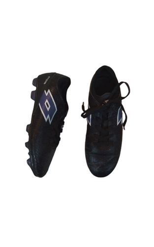 Used Umbro Junior 04 Cleat Soccer Outdoor Cleats 11698-s000214502