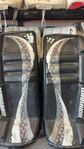 Used Warrior Swagger Goalie Leg Pads Inter Black 33" 11858-s000067890