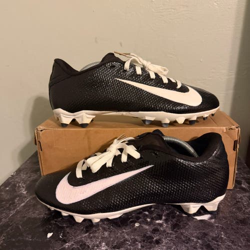 Men's Size 10 Nike Low Top Vapor Untouchable Speed Varsity 3 (Used)
