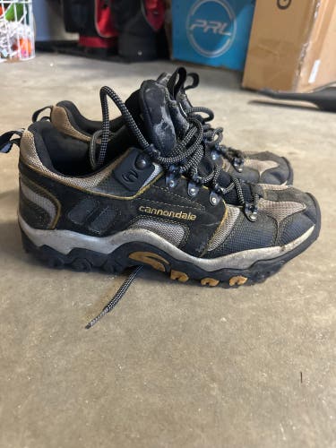Unisex Adult Size M 10.0 (W 11.0) Cannondale MT Bike  Shoes (Used)
