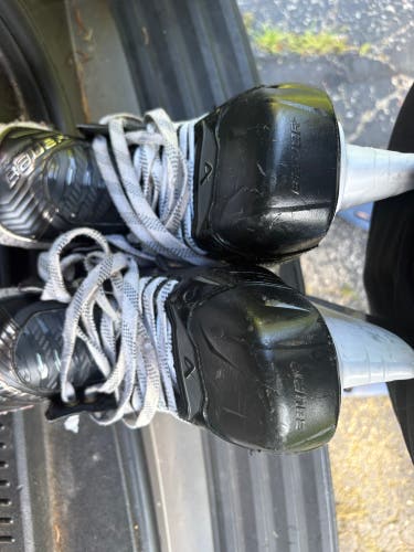 Blue 2024 Bauer Supreme Shadow Hockey Skates Extra Wide Width 7 (Used)