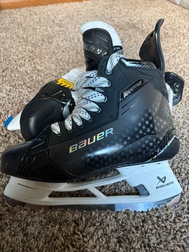 2024 Bauer Supreme Shadow SR Hockey Skates With FLY-Ti Blades 8.5 Fit 3 (New) Black