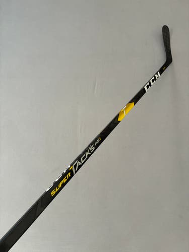 New 95 Flex P92 Senior CCM Super Tacks AS1 Left Hand Pro Stock Hockey Stick