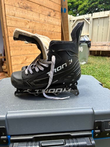 Inline Skates Regular Width Size 9 (Used)