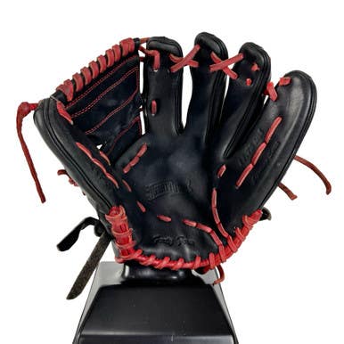 Used 44 PRO SIGNATURE SERIES BB/SB Glove RH Throw Black 11 3/4" 11506-S000296397