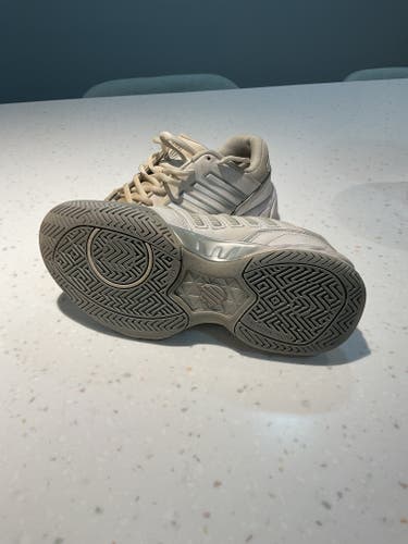 K Swiss 5Y (Big Kids / Youth) Tennis Shoes (Used)