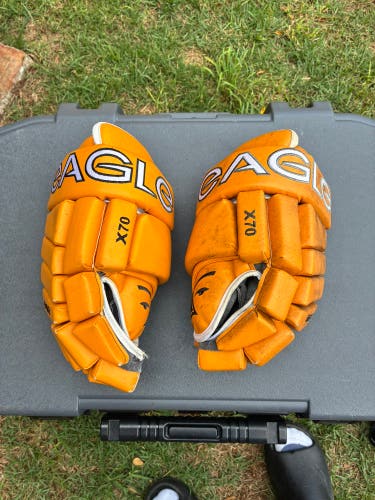 Eagle X70 Gloves 14" (Used)