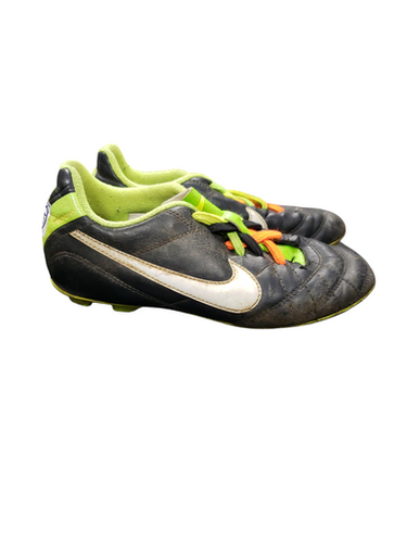 Used Nike Soccer Cleats Black Junior 03 11849-s000016615