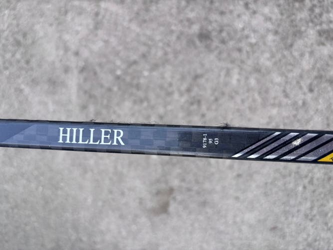 Toronto Head Coach Jim Hiller Bauer Supreme MX3 Right Handed Hockey Stick 85 Flex Pro Stock
