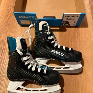 Bauer XLP Hockey Skates Regular Width youth 12 (New)
