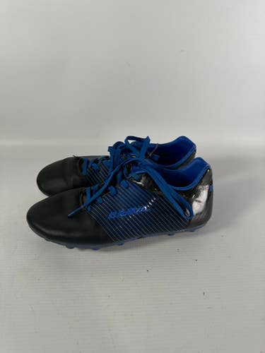 Used Brava Junior 02.5 Cleat Soccer Outdoor Cleats 11834-s000023810