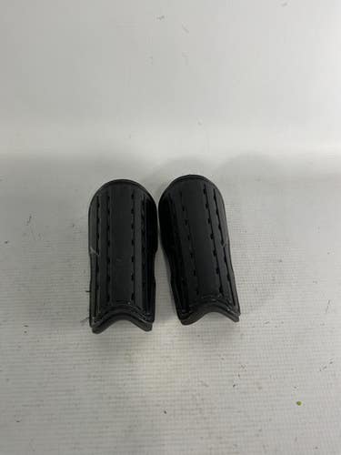 Used Soccer Shin Guards Youth Black Youth 11834-s000028639