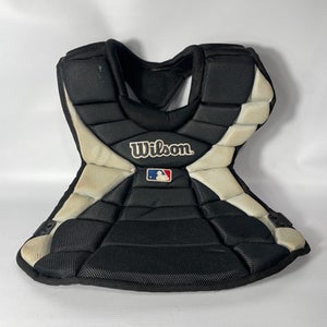 Used Wilson Wilson Chest Protector Junior Catcher's Equipment 11834-s000014356