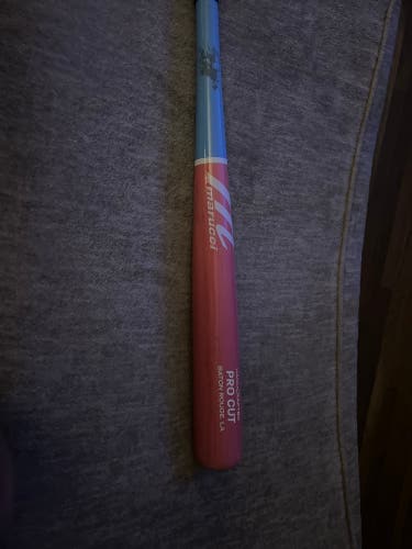 2025 Marucci Pro Cut Maple BBCOR Certified Bat (-3) 28 oz 31" (Used)