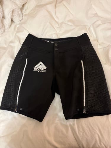 Black Medium Women's SYNC Shorts (New)