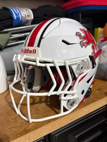 Adult Riddell SpeedFlex Facemask CU-SF-2EGD-SW-HP-HD In WHITE