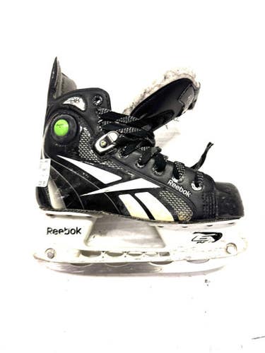 Used Reebok 8k Junior Hockey Skate Junior 02.5 11860-s000289555