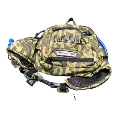 Used Camelbak Repack Lr4 External Frame Backpack Olive Green 11375-c000360217