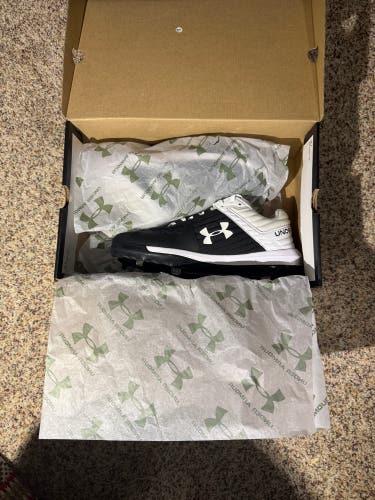 Black Men's Size M 8.0 (W 9.0) Youth Under Armour Yard low (New)