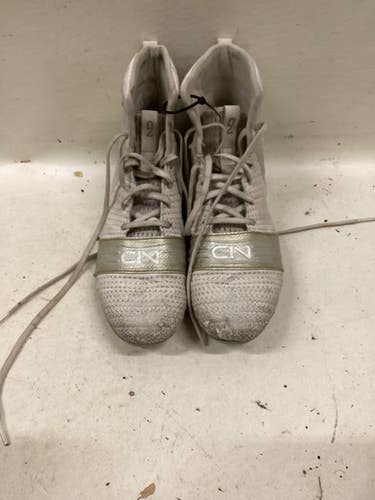 Used Under Armour Lax Cleats Boys White Junior 02.5 11725-s000485051