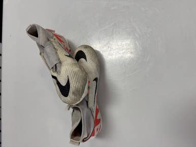 Used Nike Soccer Cleats White Junior 04.5 11860-s000290896