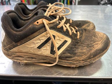 Used New Balance Cleats Youth 10.0 Baseball And Softball Cleats 11868-s000056423