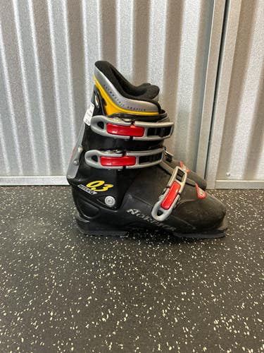 Used Nordica Super M 240 Mp - J06 - W07 Boys' Downhill Ski Boots 11868-s000048130