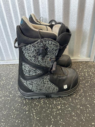Used Burton Speed Zone Grom Junior 03 Boys' Snowboard Boots 11868-s000038134