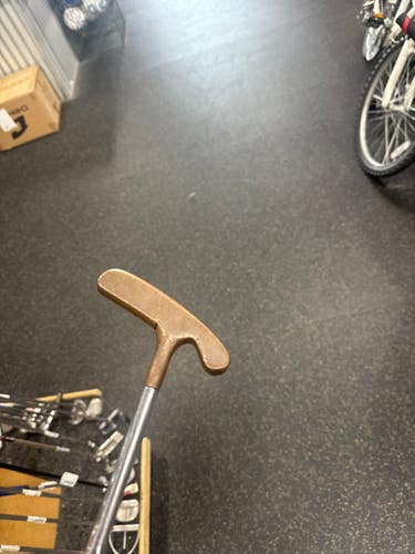 Used Acushnet Bulls Eye Mens Putter Rh 11337-s000465397