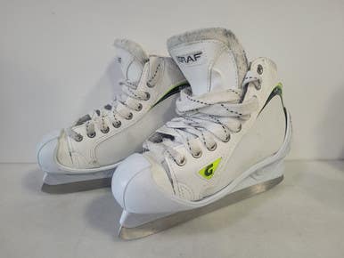 Used Graf Suprag4500 Junior Goalie Skate Junior 04.5 11727-s000195457