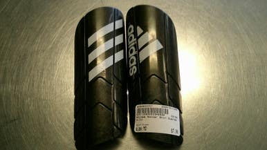 Used Adidas Soccer Shin Guards Junior Black Md 11868-s000065557